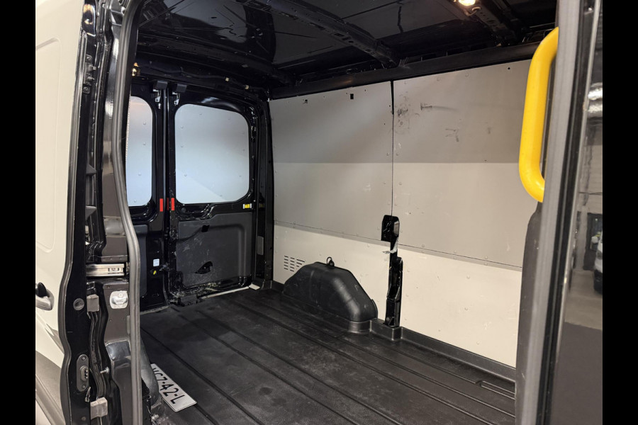 Ford Transit 290 2.0 TDCI L2H2 Trend Navi Airco Cruise Control DAB PDC Trekhaak