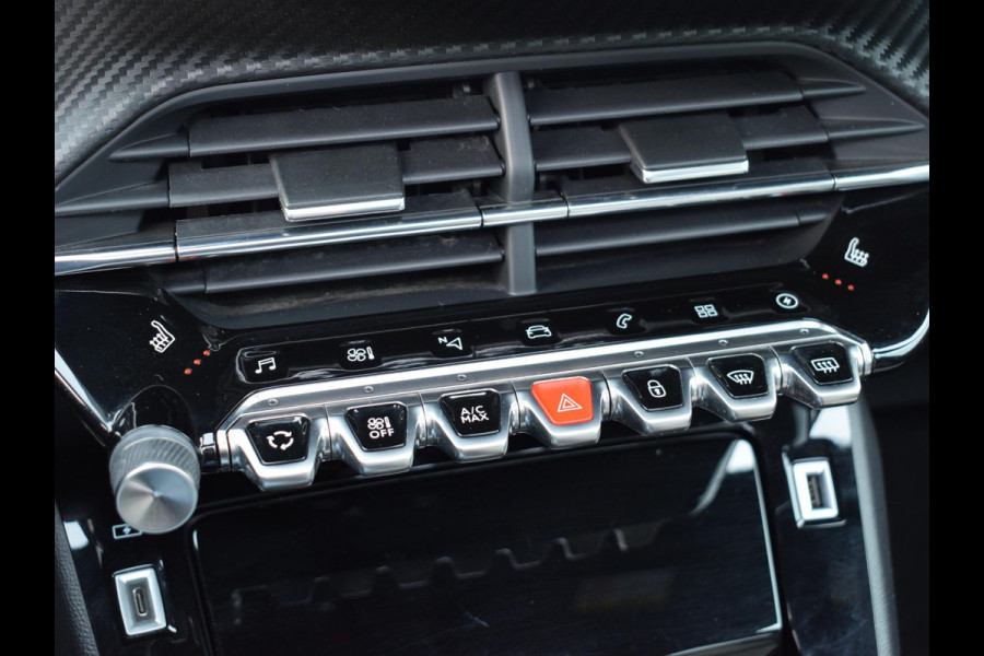 Peugeot e-2008 EV GT Première 1 fase 50 kWh SCHUIF- KANTELDAK | NAVI & CARPLAY | ACHTERUITRIJCAMERA MET SENSOREN | E.C.C. |