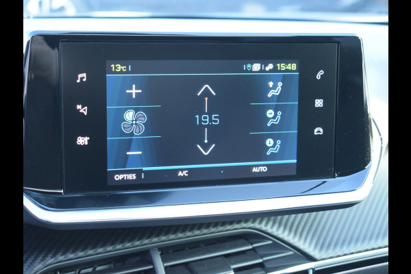 Peugeot e-2008 EV Allure Pack 50 kWh SCHUIF- KANDELDAK | NAVI & CARPLAY | ACHTERUITRIJCAMERA MET SENSOREN | E.C.C. |