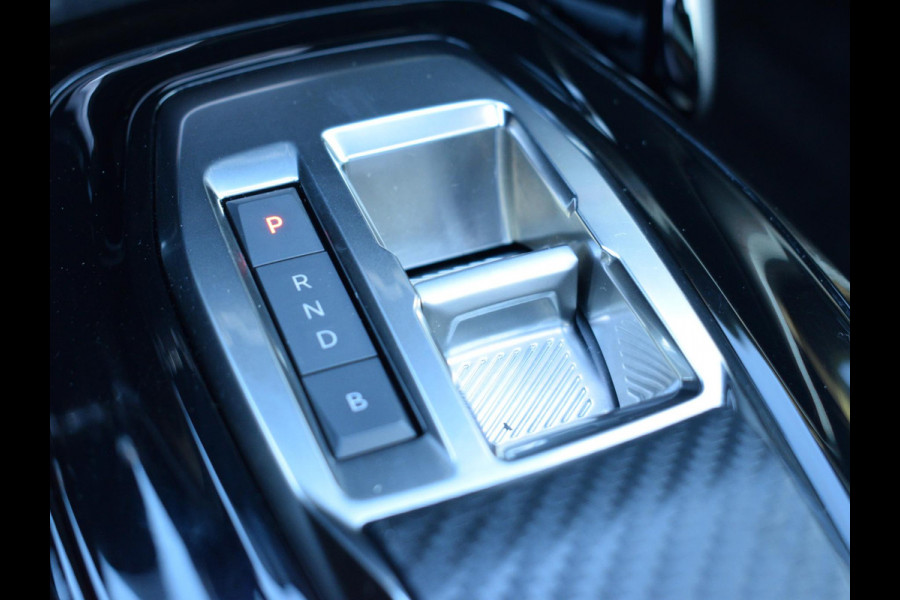 Peugeot e-2008 EV Allure Pack 50 kWh SCHUIF- KANDELDAK | NAVI & CARPLAY | ACHTERUITRIJCAMERA MET SENSOREN | E.C.C. |