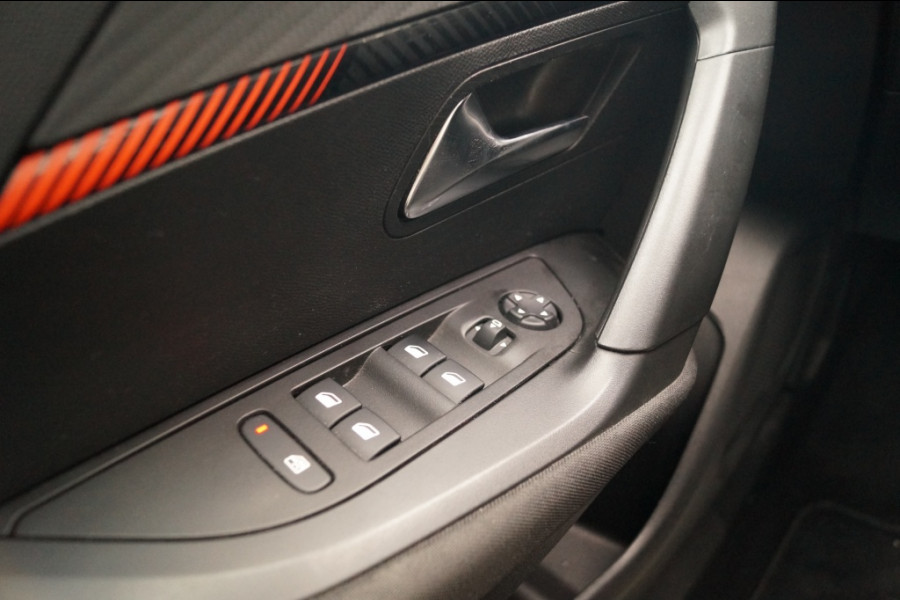 Peugeot 2008 1.2 PureTech 130pk Active Pack -NAVI-CAM-PDC-