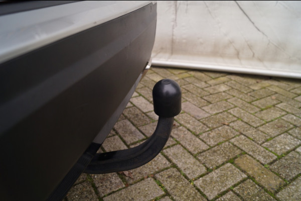 Peugeot 2008 1.2 PureTech 130pk Active Pack -NAVI-CAM-PDC-