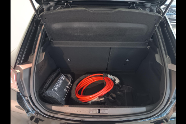 Peugeot e-208 EV Allure Pack 50 kWh Apple Carplay/Android Auto | Achteruitrijcamera | Climate Control