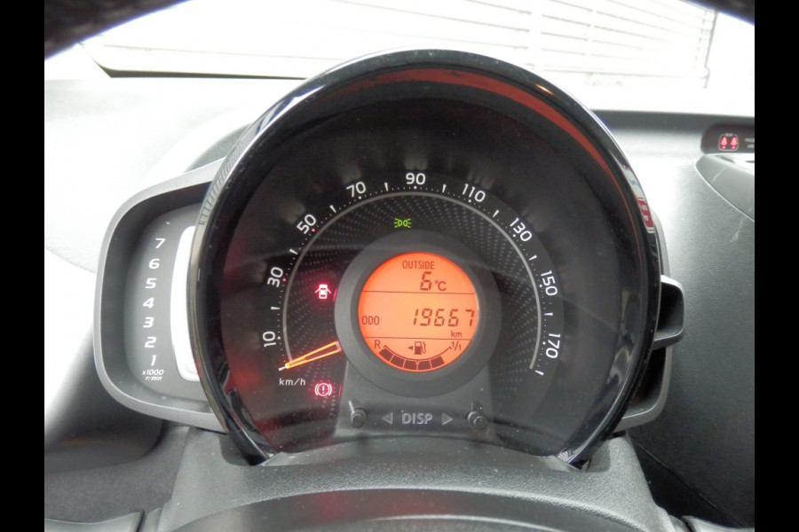 Toyota Aygo 1.0 VVT-i x-play I Cruise control I 1e eigenaar I 100 % dealero