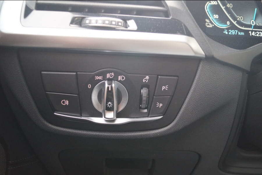 BMW iX3 High Executive 80kWh -PANO-LEER-ECC-