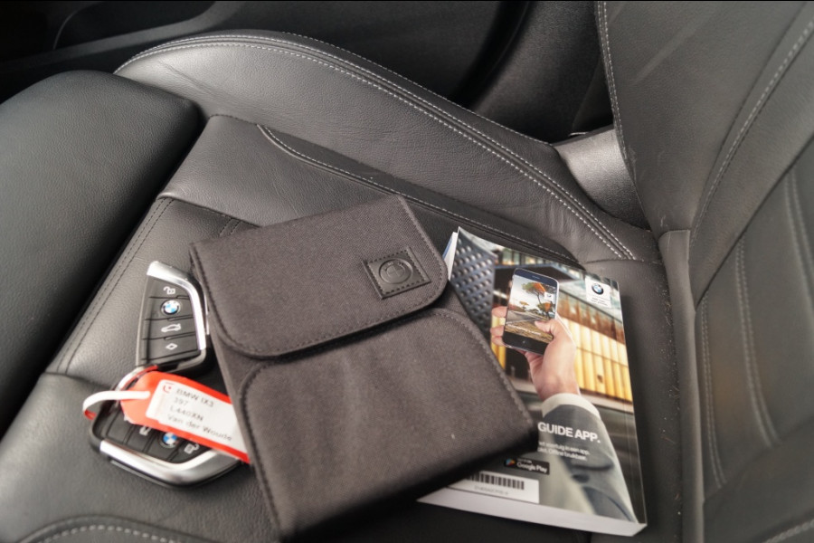 BMW iX3 High Executive 80kWh -PANO-LEER-ECC-