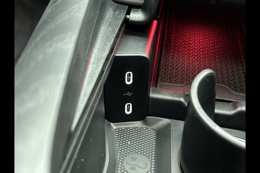 Mercedes-Benz E-Klasse Estate 300 e Sport Edition | Premium pakket | Winter pakket | Nightpakket | Stoelventilatie voor | Trekhaak | Rijassistentiepakket Plus | 20 inch AMG velgen zwart |	MBUX Superscreen | 360°-camera | DIGITAL Light |