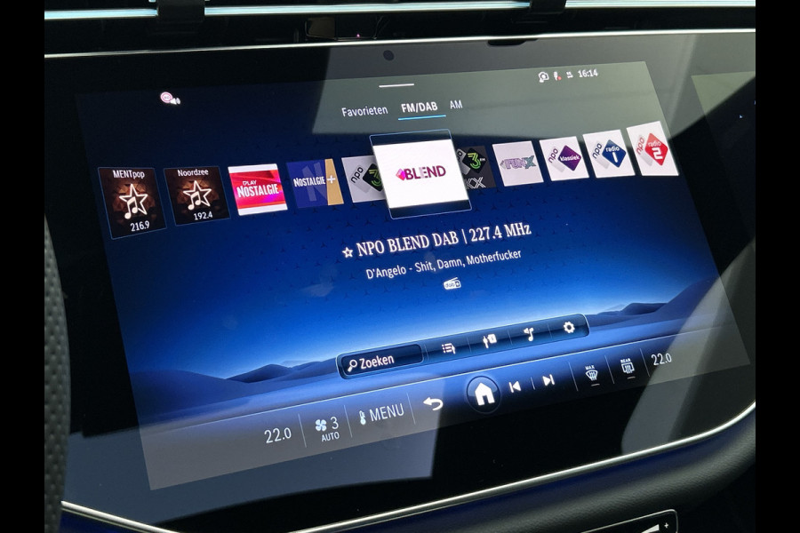 Mercedes-Benz E-Klasse Estate 300 e Sport Edition | Premium pakket | Winter pakket | Nightpakket | Stoelventilatie voor | Trekhaak | Rijassistentiepakket Plus | 20 inch AMG velgen zwart |	MBUX Superscreen | 360°-camera | DIGITAL Light |