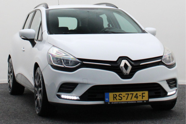 Renault Clio Estate 0.9 TCe Limited Navigatie, Bluetooth, Trekhaak, Airco, LED, 17"