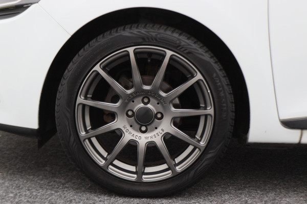 Renault Clio Estate 0.9 TCe Limited Navigatie, Bluetooth, Trekhaak, Airco, LED, 17"