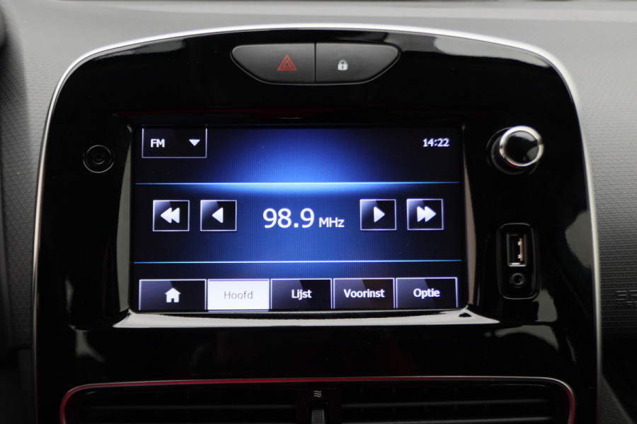 Renault Clio Estate 0.9 TCe Limited Navigatie, Bluetooth, Trekhaak, Airco, LED, 17"