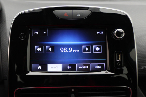 Renault Clio Estate 0.9 TCe Limited Navigatie, Bluetooth, Trekhaak, Airco, LED, 17"