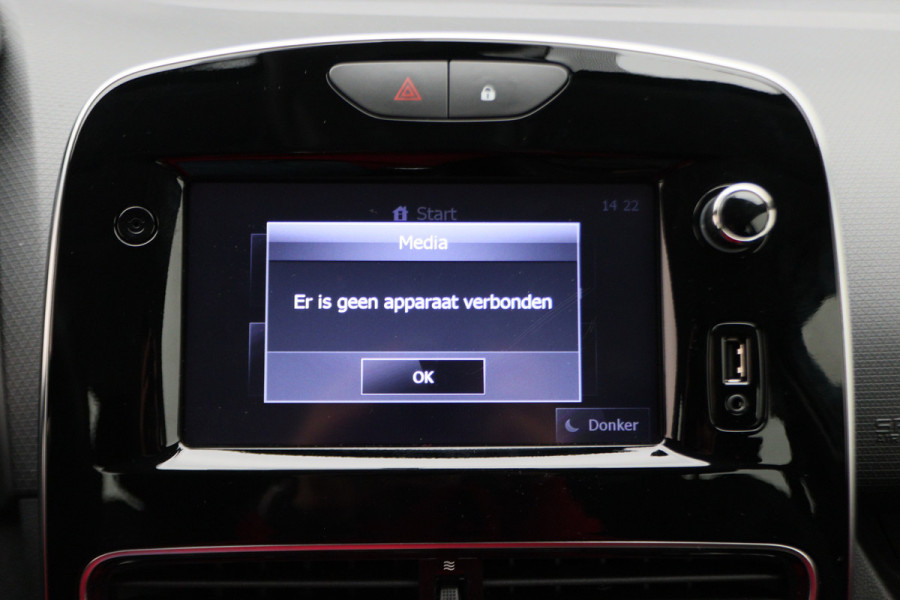 Renault Clio Estate 0.9 TCe Limited Navigatie, Bluetooth, Trekhaak, Airco, LED, 17"