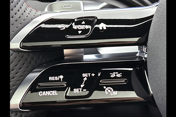Mercedes-Benz EQB 250+ Business Solution AMG 71 kWh | Memorypakket | Augmented Reality navigatie | Head-up display | Burmester® 3D sound systeem | 360° camera | Panoramaschuifdak | Smartphone integratie |