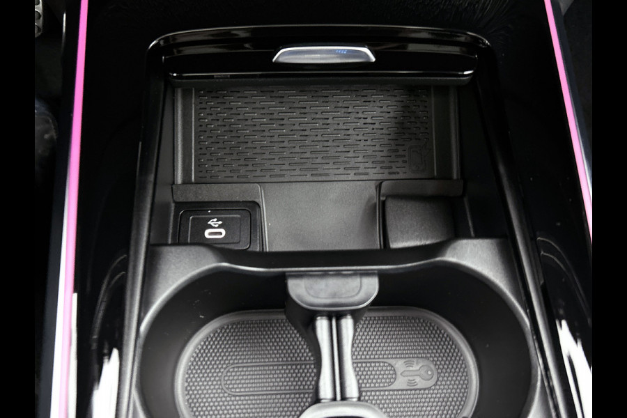 Mercedes-Benz EQB 250+ Business Solution AMG 71 kWh | Memorypakket | Augmented Reality navigatie | Head-up display | Burmester® 3D sound systeem | 360° camera | Panoramaschuifdak | Smartphone integratie |