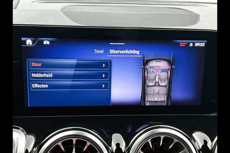 Mercedes-Benz EQB 250+ Business Solution AMG 71 kWh | Memorypakket | Augmented Reality navigatie | Head-up display | Burmester® 3D sound systeem | 360° camera | Panoramaschuifdak | Smartphone integratie |