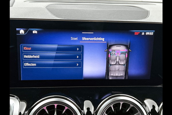 Mercedes-Benz EQB 250+ Business Solution AMG 71 kWh | Memorypakket | Augmented Reality navigatie | Head-up display | Burmester® 3D sound systeem | 360° camera | Panoramaschuifdak | Smartphone integratie |