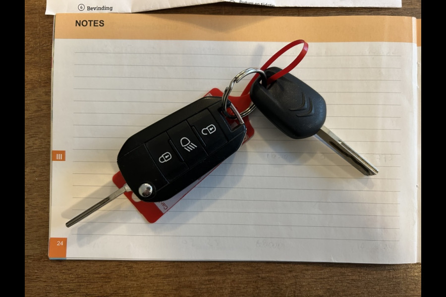 Citroën C3 1.2 110pk Automaat Navi, Carplay, LMV, Slechts 70 dkm!