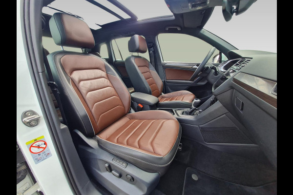 Volkswagen Tiguan 1.4 TSI eHybrid R-Line Business+ | PHEV | volleder | schuifdak | Virtual Cockpit | blind-spot
