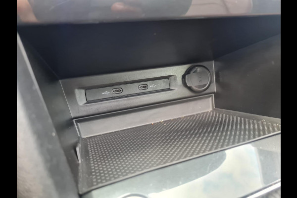 Volkswagen Tiguan 1.4 TSI eHybrid R-Line Business+ | PHEV | volleder | schuifdak | Virtual Cockpit | blind-spot