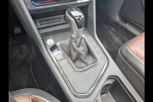 Volkswagen Tiguan 1.4 TSI eHybrid R-Line Business+ | PHEV | volleder | schuifdak | Virtual Cockpit | blind-spot