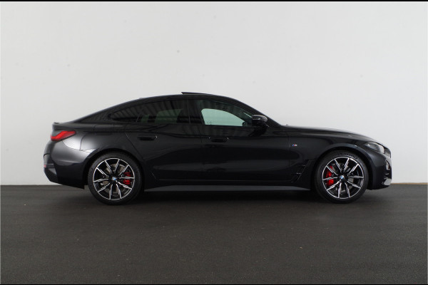 BMW 4 Serie Gran Coupé 4 Serie Gran Coupé 420i > Shadow | H&K | 19inch | Head-up |Schuifdak | Leer... Lease ook mogelijk!