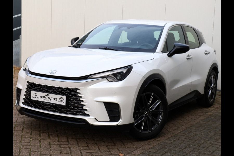 Lexus LBX Relax 2WD | Tech Pack | Memory Seat | El Achterklep