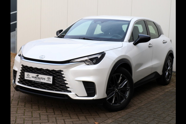 Lexus LBX Relax 2WD | Tech Pack | Memory Seat | El Achterklep