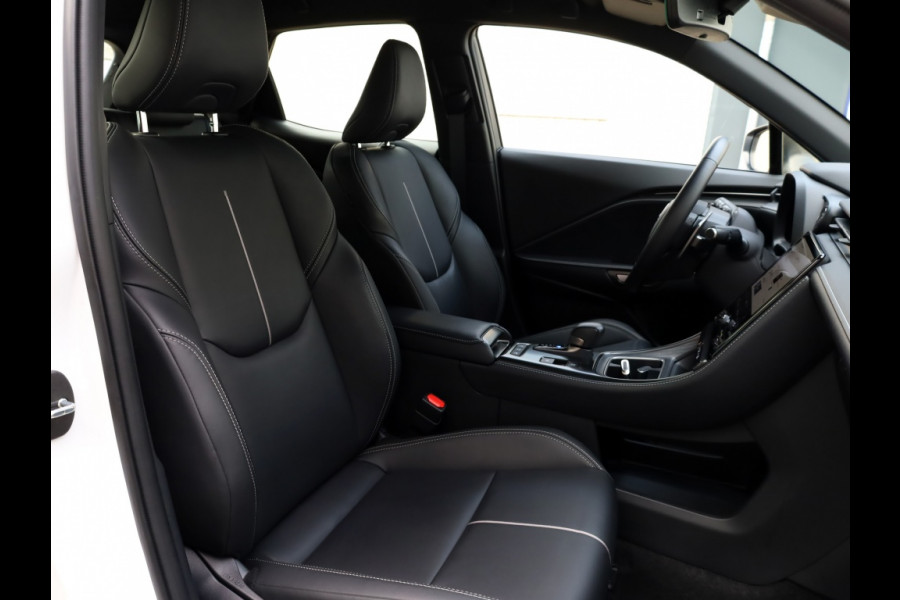 Lexus LBX Relax 2WD | Tech Pack | Memory Seat | El Achterklep