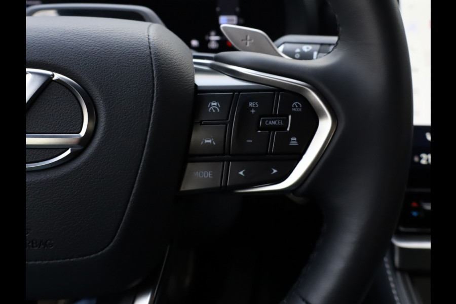 Lexus LBX Relax 2WD | Tech Pack | Memory Seat | El Achterklep