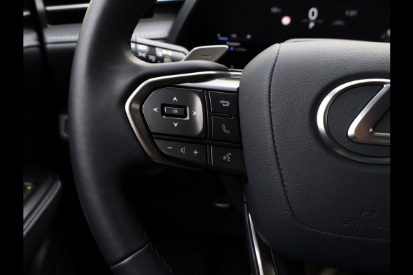 Lexus LBX Relax 2WD | Tech Pack | Memory Seat | El Achterklep