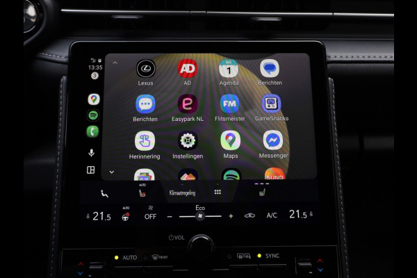 Lexus LBX Relax 2WD | Tech Pack | Memory Seat | El Achterklep