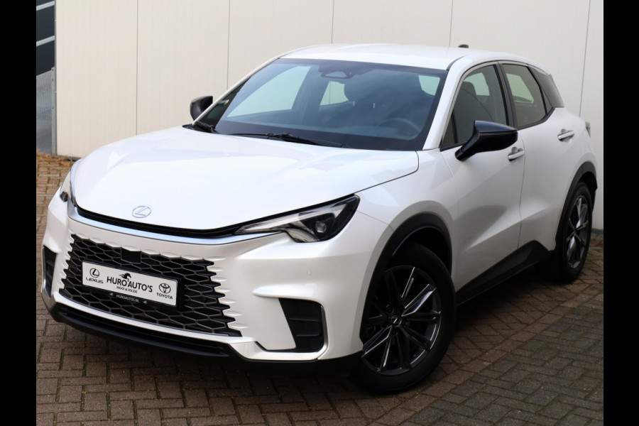 Lexus LBX Relax 2WD | Tech Pack | Memory Seat | El Achterklep