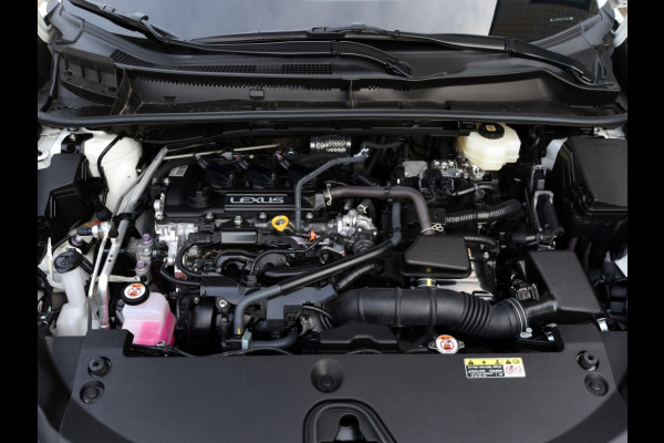 Lexus LBX Relax 2WD | Tech Pack | Memory Seat | El Achterklep