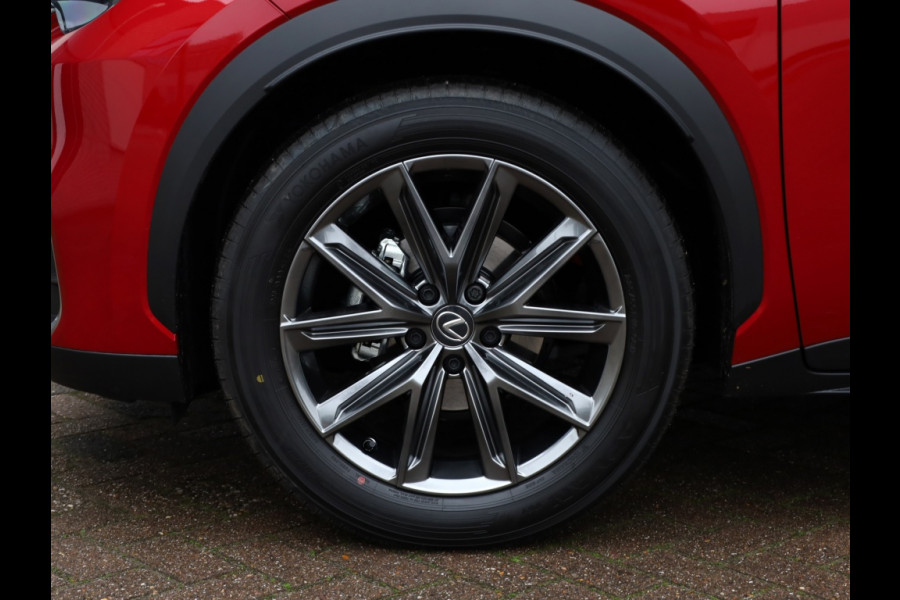 Lexus LBX Elegant 2WD | Tech Pack | Leder | El Achterklep