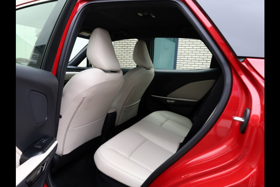 Lexus LBX Elegant 2WD | Tech Pack | Leder | El Achterklep