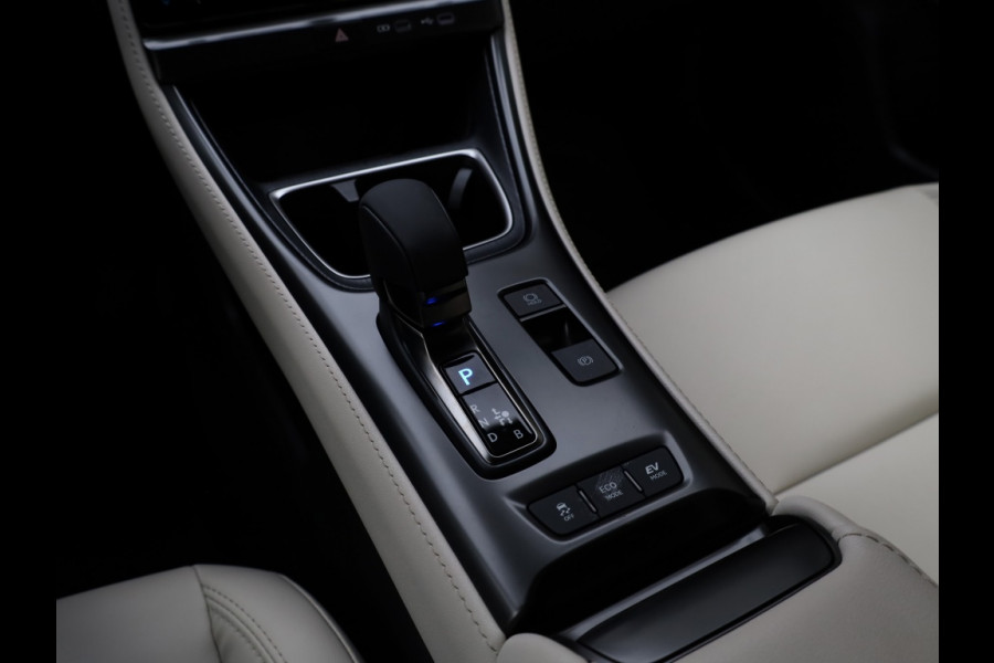 Lexus LBX Elegant 2WD | Tech Pack | Leder | El Achterklep