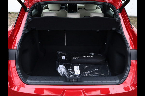 Lexus LBX Elegant 2WD | Tech Pack | Leder | El Achterklep