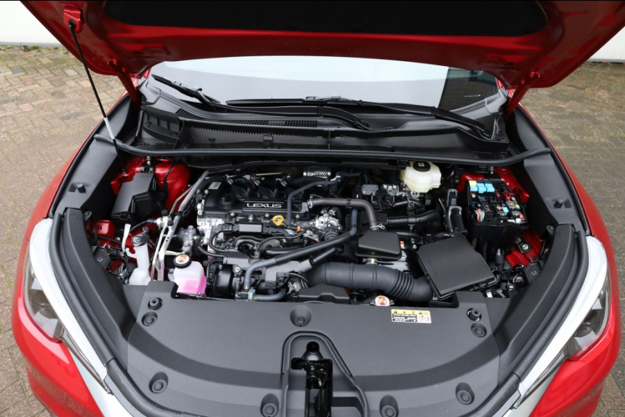 Lexus LBX Elegant 2WD | Tech Pack | Leder | El Achterklep