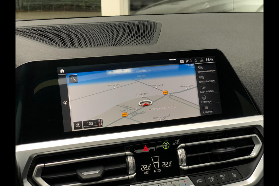 BMW 3-serie 330i High Executive Edition | M Sport | Pano, Leder, Navi, Stoelverw., PDC, Cruise, Climate | Dealeroh. | Individual |