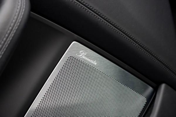 Porsche 911 992 Cabrio 3.8 Turbo S | Keramisch | Vierwielbesturing | Burmester High End | Adaptive Cruise Control | Liftsysteem | Sport Chrono | 18-wegs Memory | PASM | Sportuitlaat |