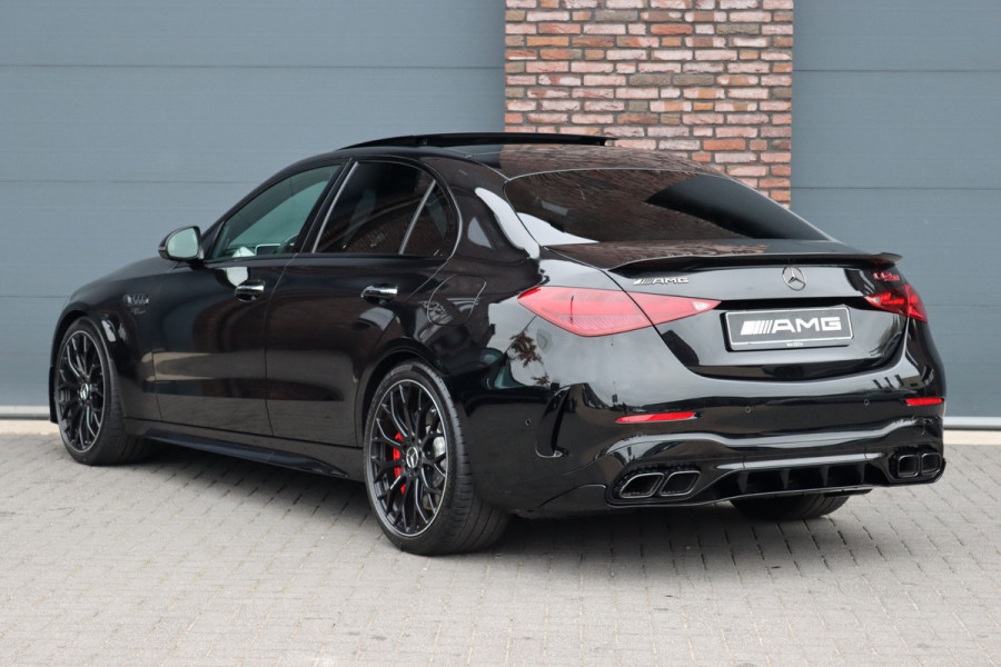 Mercedes-Benz C-Klasse AMG 63 S E Performance | 680 pk | Achterasbesturing | AMG Drivers Package | Distronic+ | Memory | Burmester | AMG Performance Stoelen | AMG-Aero Pakket | HUD | Digital Light |