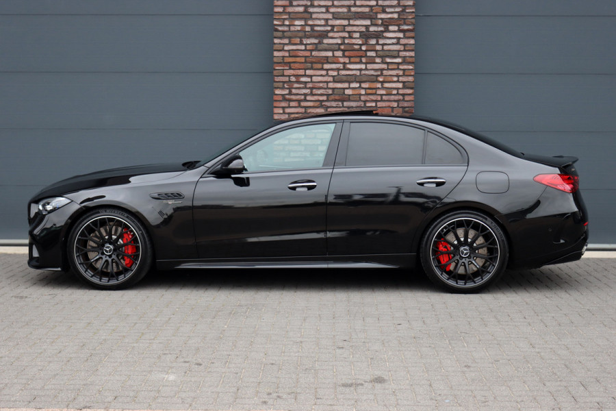 Mercedes-Benz C-Klasse AMG 63 S E Performance | 680 pk | Achterasbesturing | AMG Drivers Package | Distronic+ | Memory | Burmester | AMG Performance Stoelen | AMG-Aero Pakket | HUD | Digital Light |