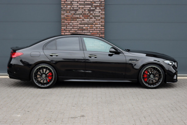 Mercedes-Benz C-Klasse AMG 63 S E Performance | 680 pk | Achterasbesturing | AMG Drivers Package | Distronic+ | Memory | Burmester | AMG Performance Stoelen | AMG-Aero Pakket | HUD | Digital Light |