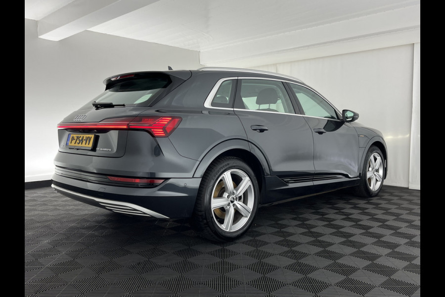 Audi e-tron 55 quattro Advanced edition Plus 95 kWh [3-Fase] {SOH-93%} (INCL-BTW) Aut.*LUXURY-LEATHER | ADAPTIVE-CRUISE | FULL-LED | DIGI-COCKPIT | KEYLESS | MEMORY-PACK | CAMERA | NAVI-FULLMAP | SHIFT-PADDLES | DAB+ | HEATED-COMFORTSEATS | DRIVE-SELECT | 20''AL