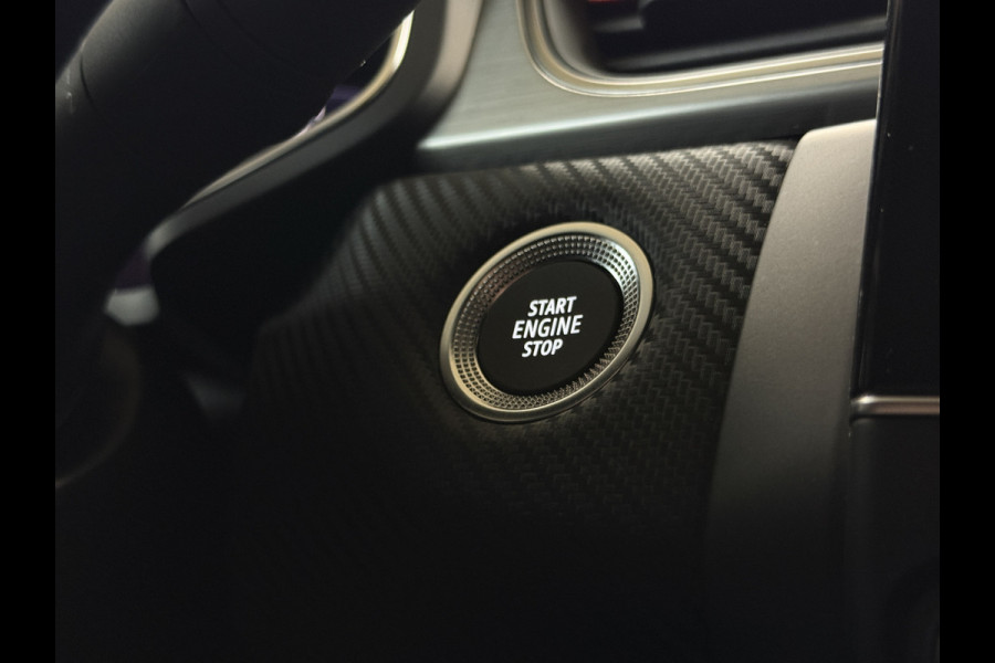 Renault Captur 1.3 TCe 140 R.S. Line | Groot Navi | ACC | Blindspot | Stoelverwarming | 18" |