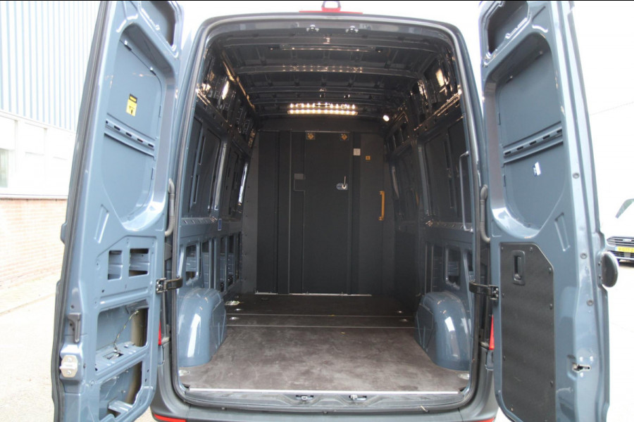 Mercedes-Benz Sprinter 315 1.9 CDI L2H2 FWD / Camera / Doorloop deur / Multistuur