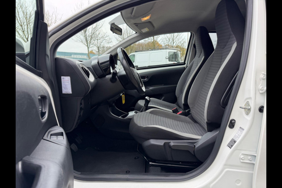 Toyota Aygo 1.0 VVT-i x-cite, NAP, CarPlay, Camera, Climate