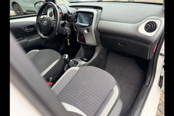 Toyota Aygo 1.0 VVT-i x-cite, NAP, CarPlay, Camera, Climate