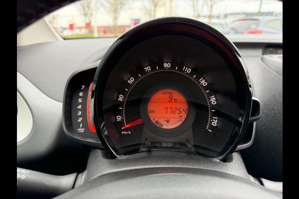 Toyota Aygo 1.0 VVT-i x-cite, NAP, CarPlay, Camera, Climate